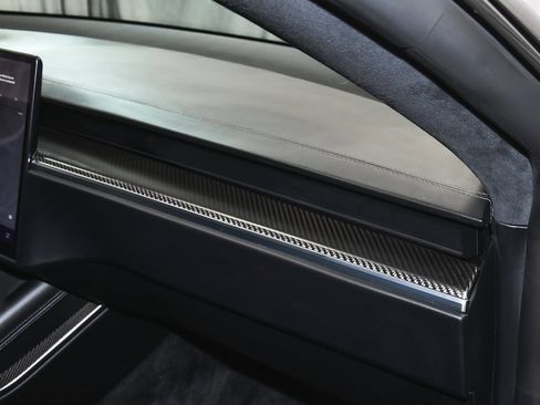 Used 2021 Tesla Model S Plaid image 54