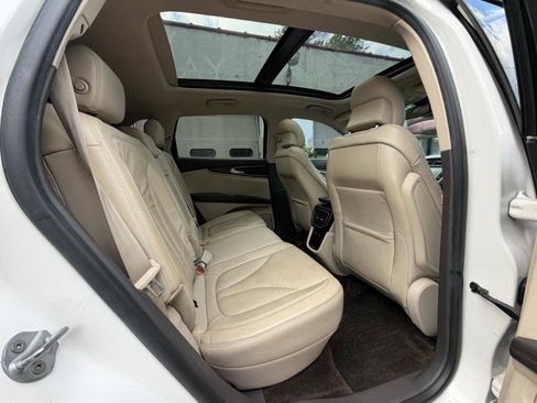 Used 2016 Lincoln MKX Reserve w/ Climate Package AWD/4WD image 35