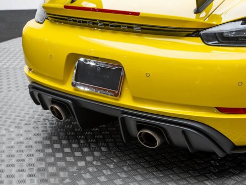 Used 2024 Porsche 718 Cayman GT4 RS image 33
