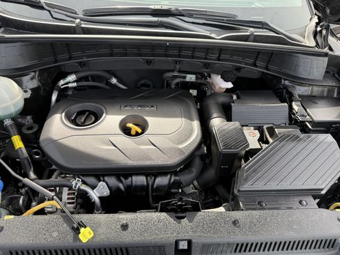 Used 2019 Hyundai Tucson SE image 28