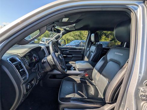 Used 2024 RAM 1500 Laramie image 13