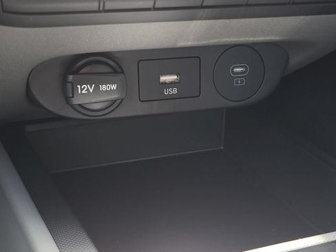 New 2026 Hyundai Elantra SE FWD image 18