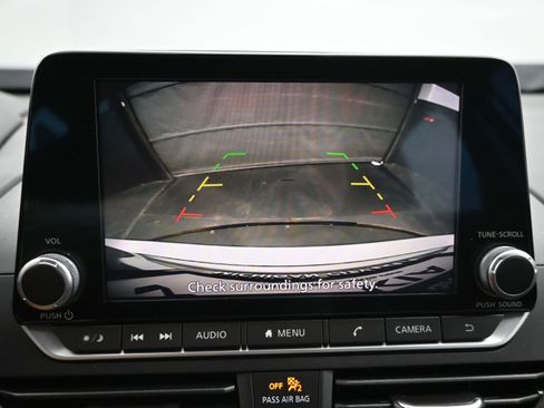 Used 2022 Nissan Altima 2.5 SR image 16