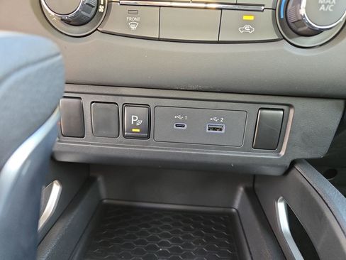 New 2025 Nissan Frontier SV AWD/4WD image 33