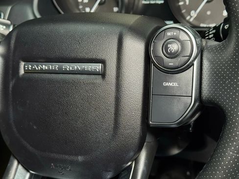 Used 2016 Land Rover Range Rover Sport SE image 45