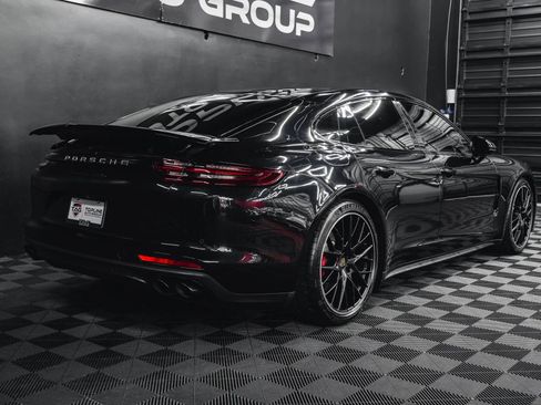 Used 2018 Porsche Panamera Turbo image 22