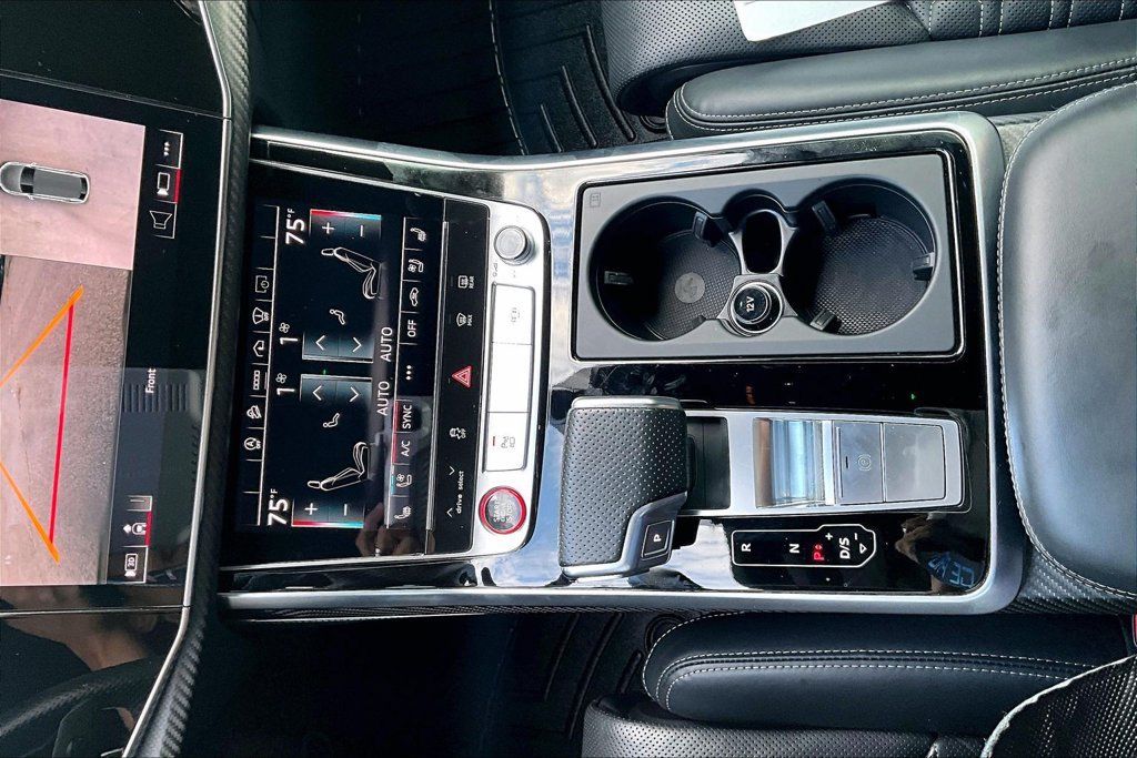 Used 2021 Audi RS Q8 w/ Carbon Optic Package AWD/4WD image 30