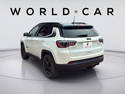 Used 2021 Jeep Compass Latitude FWD image 8
