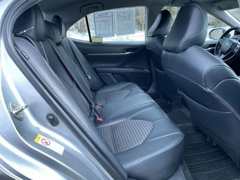 Used 2019 Toyota Camry SE image 24