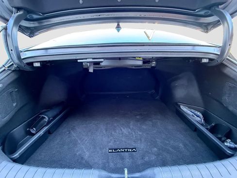 Used 2022 Hyundai Elantra SEL w/ Convenience Package image 14