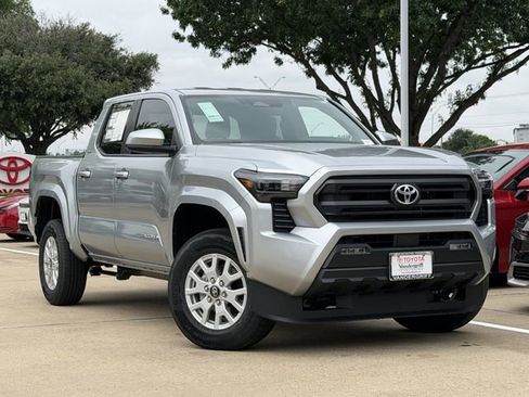 New 2026 Toyota Tacoma SR5 RWD image 2