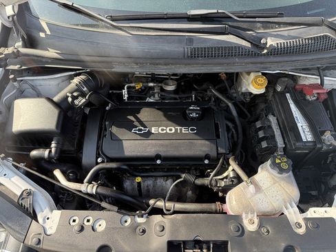 Used 2016 Chevrolet Sonic LT image 21