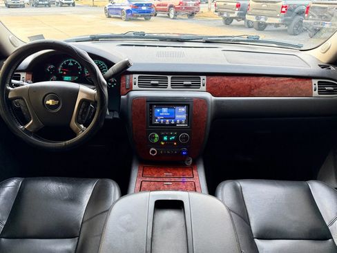 Used 2013 Chevrolet Tahoe LTZ image 13