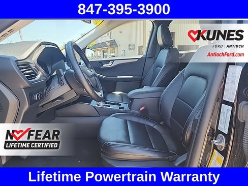 Certified 2025 Ford Escape Platinum AWD/4WD image 17