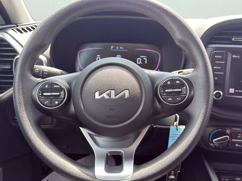Used 2024 Kia Soul LX w/ Option Group 015 FWD image 14