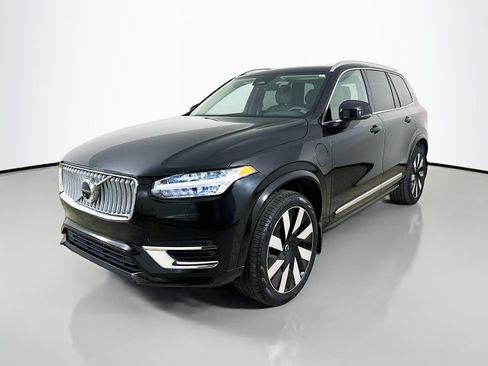 Used 2025 Volvo XC90 T8 Plus w/ Protection Package Premier AWD/4WD image 1