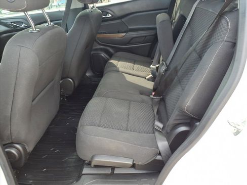 Used 2018 GMC Acadia SLE image 13