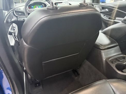 Used 2017 Chevrolet Volt Premier w/ Driver Confidence II Package image 31