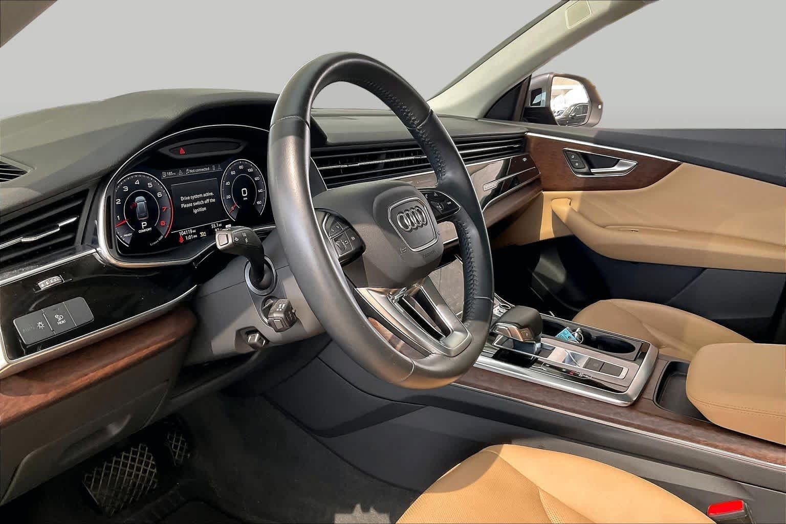 Used 2019 Audi Q8 Premium Plus w/ Premium Plus AWD/4WD image 17