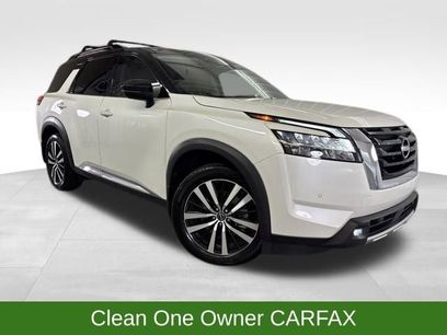 Used 2023 Nissan Pathfinder Platinum