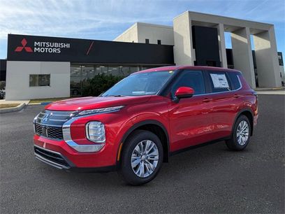 New 2025 Mitsubishi Outlander ES