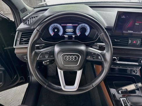 Used 2023 Audi Q5 2.0T Premium Plus w/ Premium Plus Package AWD/4WD image 16