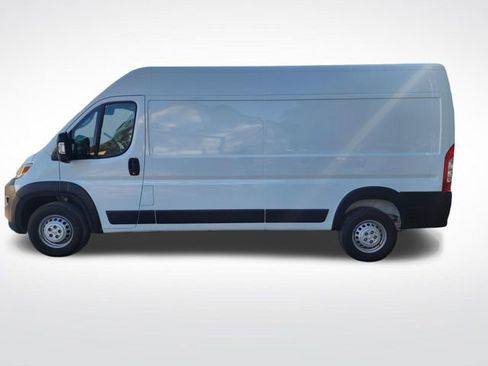 Used 2025 RAM ProMaster 2500 w/ Convenience Group FWD image 12