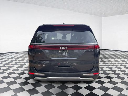 Used 2023 Kia Carnival SX Prestige FWD image 5