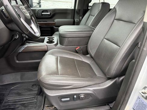 Used 2023 GMC Sierra 3500 SLT w/ SLT Premium Package image 19