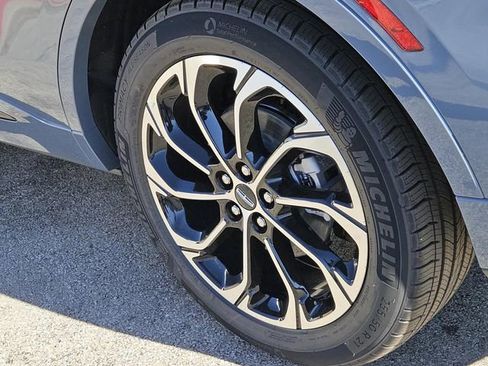 New 2026 Lincoln Nautilus Reserve image 8