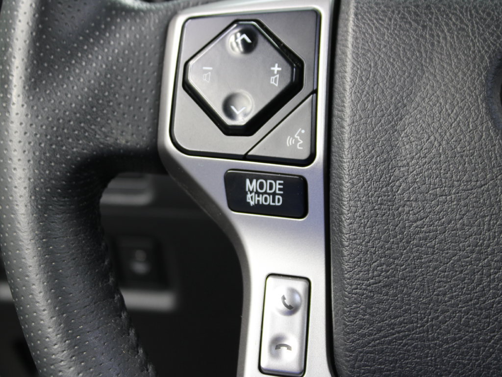 Used 2022 Toyota 4Runner SR5 Premium w/ Moonroof Package AWD/4WD image 47