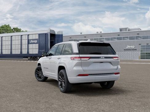 New 2026 Jeep Grand Cherokee Limited AWD/4WD image 3