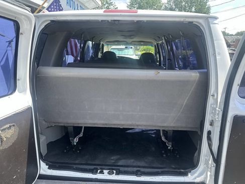Used 1999 Ford E-350 and Econoline 350 XL RWD image 14