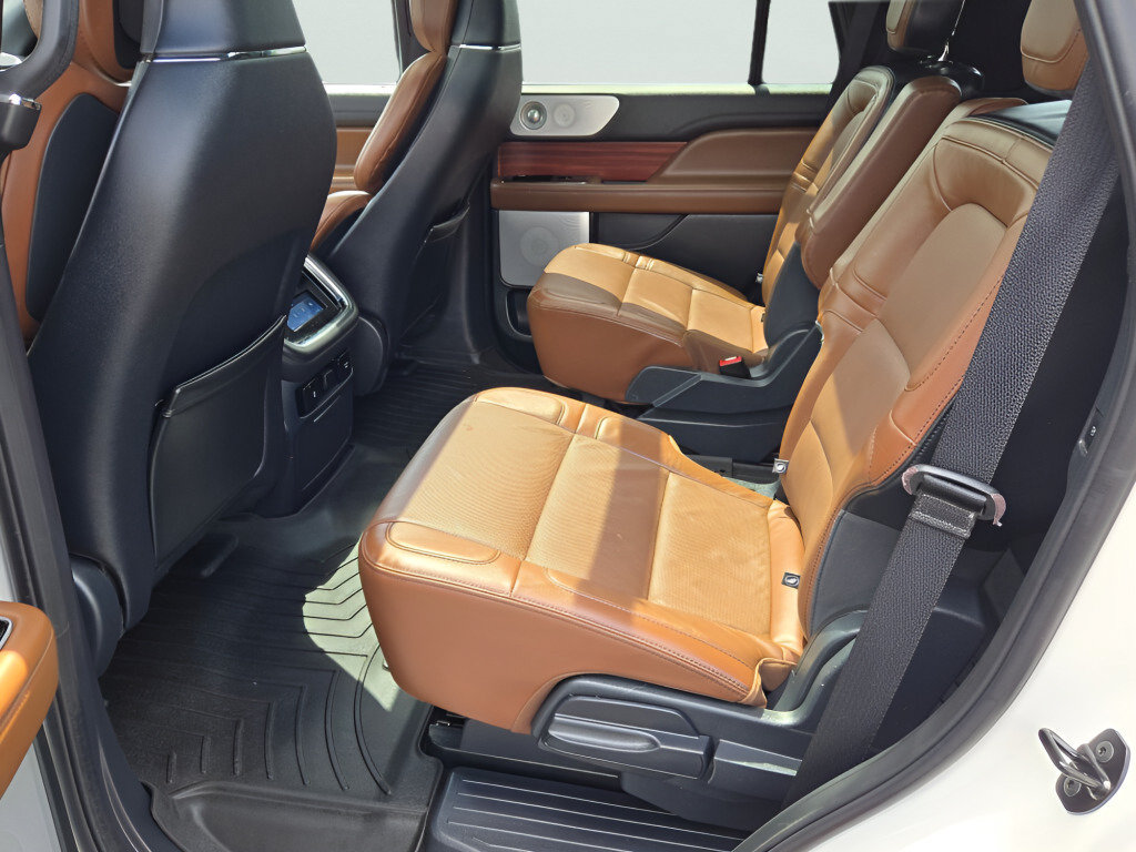 Used 2024 Lincoln Navigator Reserve AWD/4WD image 25