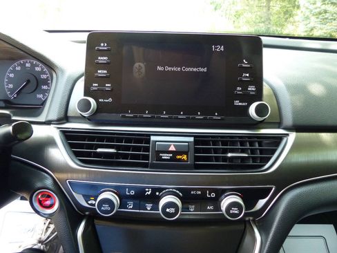 Used 2020 Honda Accord LX image 27