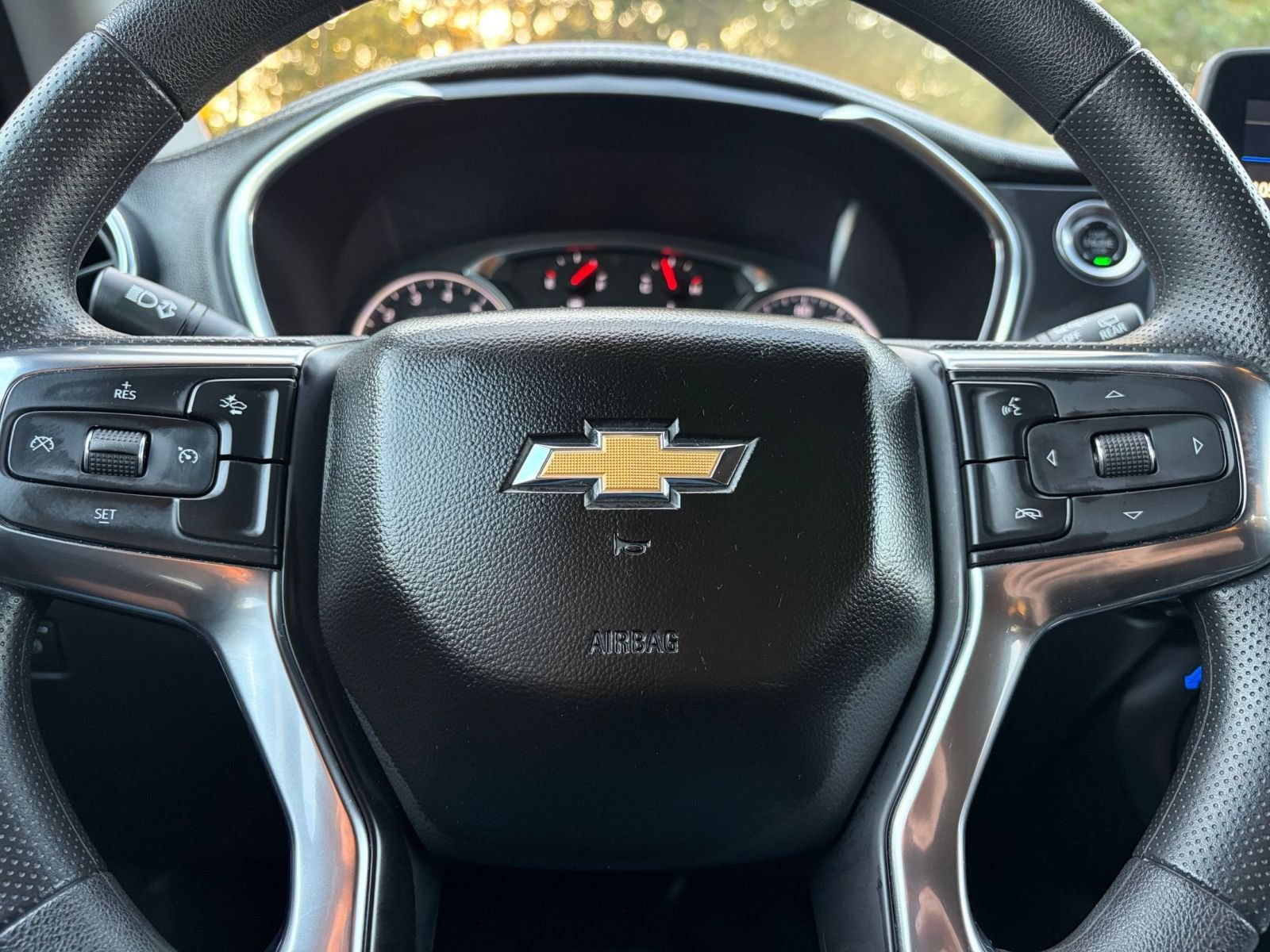 Used 2025 Chevrolet Blazer LT FWD image 28