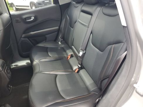 Used 2020 Jeep Compass Limited w/ Advanced Safety Group AWD/4WD image 34