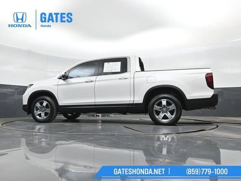 Certified 2025 Honda Ridgeline RTL image 39