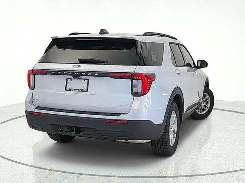 New 2026 Ford Explorer Active AWD/4WD image 5