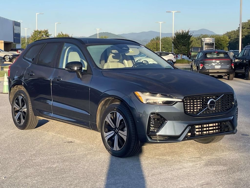 Used 2024 Volvo XC60 T8 Plus AWD/4WD image 1