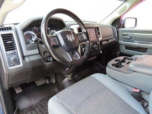 Used 2020 RAM 1500 Classic SLT w/ Luxury Group AWD/4WD image 23