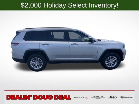 New 2025 Jeep Grand Cherokee L Laredo w/ Luxury Tech Group I image 9