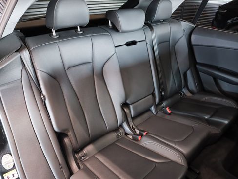 Used 2022 Audi Q8 Premium Plus w/ Premium Plus Package image 11