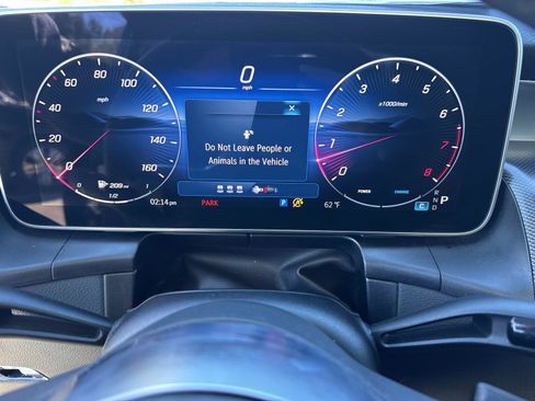 Certified 2025 Mercedes-Benz GLC 300 4MATIC image 30