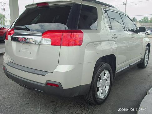 Used 2013 GMC Terrain SLT FWD image 3