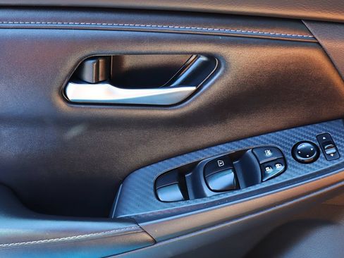 Used 2022 Nissan Sentra SV w/ All-Weather Package FWD image 40