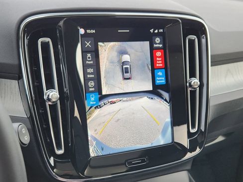 Used 2026 Volvo XC40 B5 Ultra w/ Protection Package Premier image 14