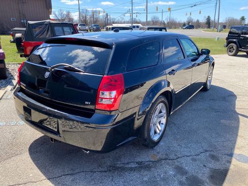 Used 2005 Dodge Magnum R/T w/ Convenience Group II image 6