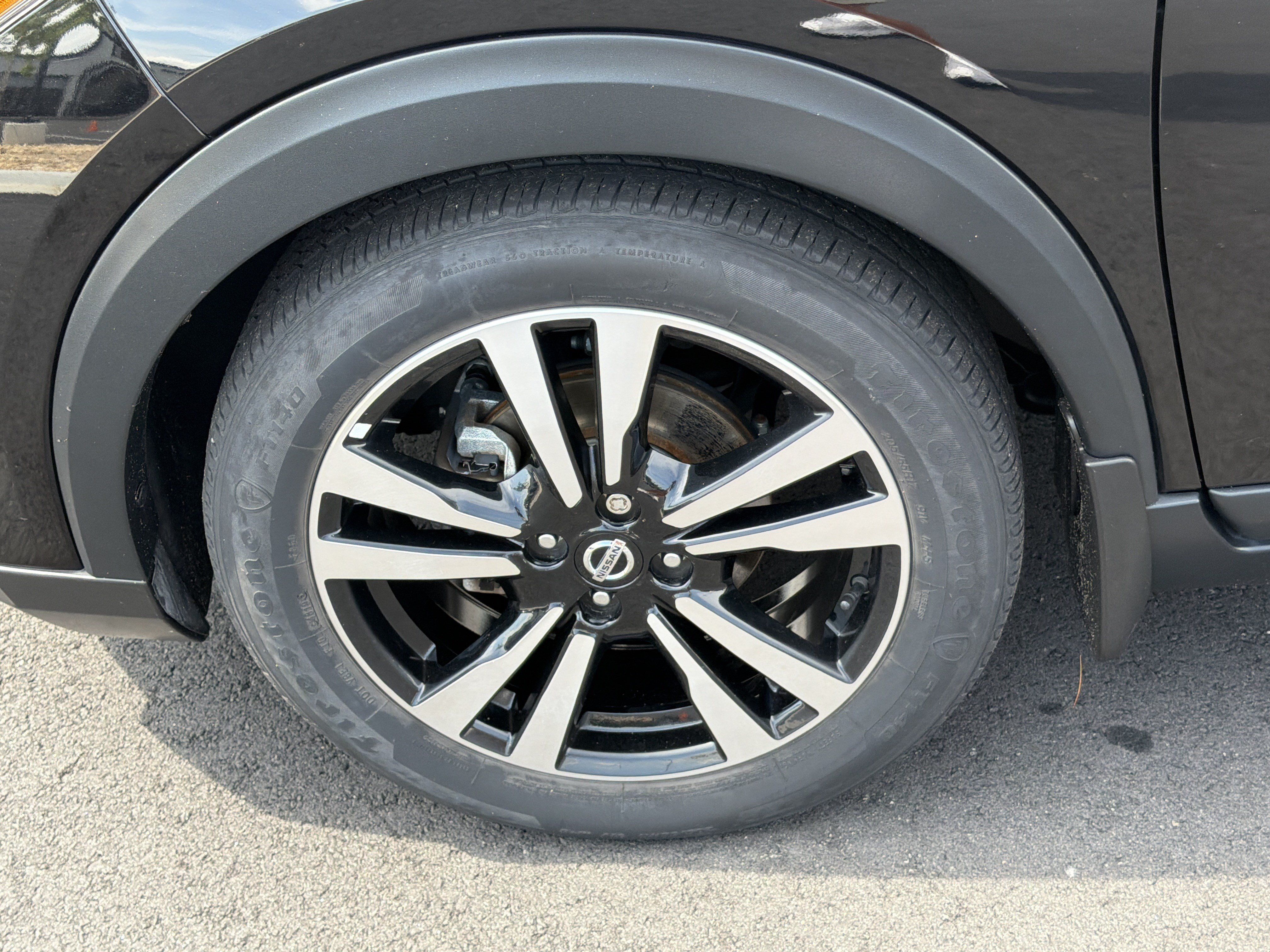 Used 2020 Nissan Kicks SV FWD image 11