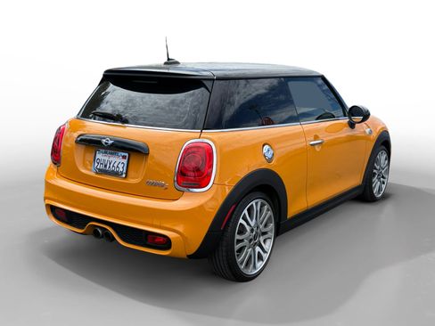 Used 2015 MINI Cooper S FWD image 5